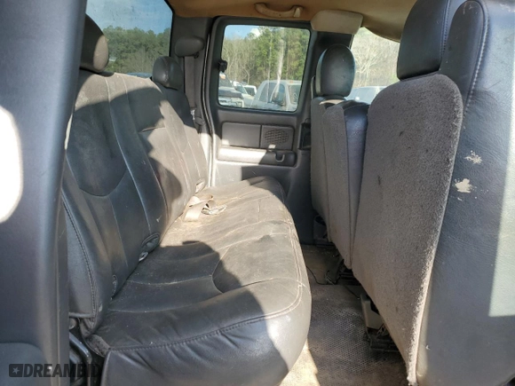 2005 Chevrolet Silverado 1500 Work Truck with VIN 1GCEC19X95Z200686, listed as a Copart auction lot 44107635 with 271,336 mi miles and Salvage Title. Bid and sale history available at carsss.com. Image 10.
