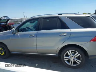 2013 Mercedes-Benz M 350 with VIN 4JGDA5HB6DA112704, listed as a IAAI auction lot 42751283 with 128,806 mi miles and . Bid and sale history available at DreamBid. Image 15.