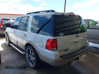 2005 Ford Expedition Eddie Bauer с VIN 1FMFU17585LA69297, выставлен на аукционе IAAI как лот 42465153 с пробегом 271 526 миль миль и . История ставок и продаж доступна на DreamBid. Изображение 3.