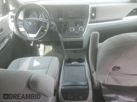 2018 Toyota Sienna LE Auto Access Seat with VIN 5TDKZ3DC8JS939030, listed as a Copart auction lot 60990575 with 78,809 mi miles and Salvage title. Bid and sale history available at DreamBid. Image 8.