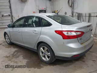2013 Ford Focus SE z VIN 1FADP3F26DL232202, wystawiony jako IAAI lot #42713387 z przebiegiem 91 035 mil mil oraz . Historia ofert i sprzedaży dostępna na DreamBid. Obrazek 3.