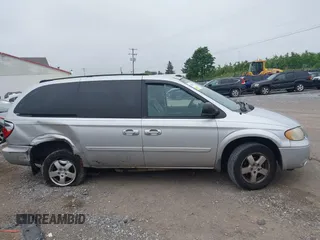 2005 Dodge Caravan SXT с VIN 2D8GP44L65R428854, выставлен на аукционе IAAI как лот 42597773 с пробегом 224 146 миль миль и . История ставок и продаж доступна на DreamBid. Изображение 13.