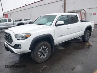 2021 Toyota Tacoma 4WD SR5 with VIN 3TMDZ5BN6MM108851, listed as a IAAI auction lot 41513057 with 25,261 mi miles. Bid and sale history available at carsss.com. Image 2.