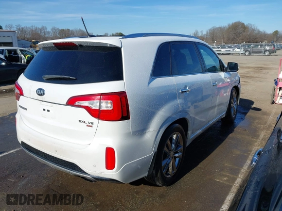 2014 Kia Sorento SX with VIN 5XYKW4A72EG449868, listed as a IAAI auction lot 41441234 with 150,244 mi miles. Bid and sale history available at carsss.com. Image 4.