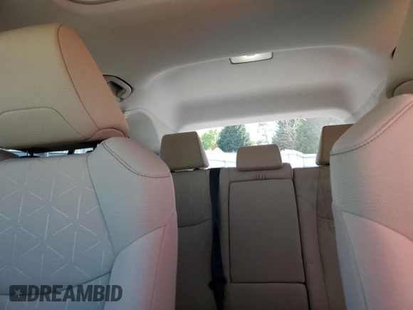 2022 Toyota RAV4 XLE with VIN 2T3W1RFV1NW202993, listed as a Copart auction lot 50620845 with 34,644 mi miles and Salvage title. Bid and sale history available at DreamBid. Image 10.