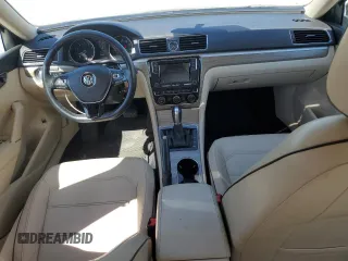 2016 Volkswagen Passat SE z VIN 1VWBT7A38GC008483, wystawiony jako Copart lot #52851805 z przebiegiem 116 672 mil mil oraz Szkody całkowita. Historia ofert i sprzedaży dostępna na DreamBid. Obrazek 8.