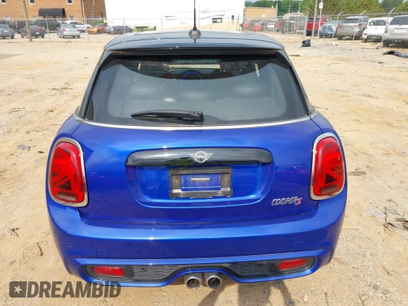 2021 MINI Hardtop 4 Door Cooper S with VIN WMWXU9C00M2N60370, listed as a IAAI auction lot 42426257 with 11,288 mi miles and . Bid and sale history available at DreamBid. Image 16.