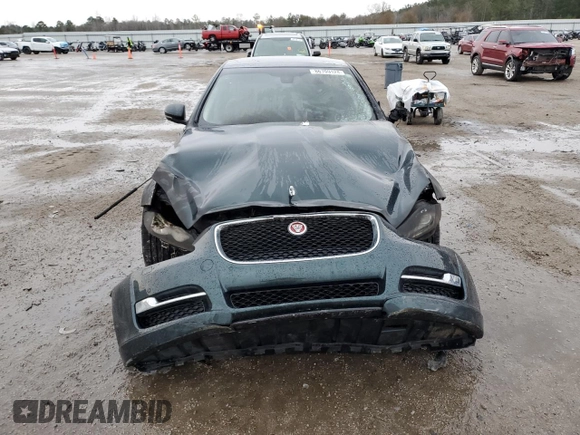 2017 Jaguar XJ z VIN SAJWJ1CD8H8W06740, wystawiony jako Copart lot #86709124 z przebiegiem Nie podano mil oraz Szkoda całkowita • Salvage title. Historia ofert i sprzedaży dostępna na DreamBid. Obrazek 5.