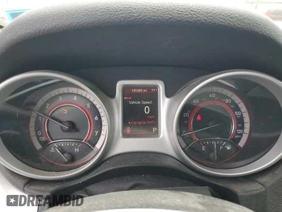 2017 Dodge Journey SXT with VIN 3C4PDDBG0HT542623, listed as a Copart auction lot 61628385 with 130,285 mi miles and Salvage title. Bid and sale history available at DreamBid. Image 9.