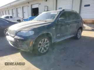 2013 BMW X5 xDrive35i z VIN 5UXZV4C59D0E13114, wystawiony jako Copart lot #42792965 z przebiegiem 160 649 mil mil oraz Czysty tytuł • Clean title. Historia ofert i sprzedaży dostępna na DreamBid. Obrazek 1.