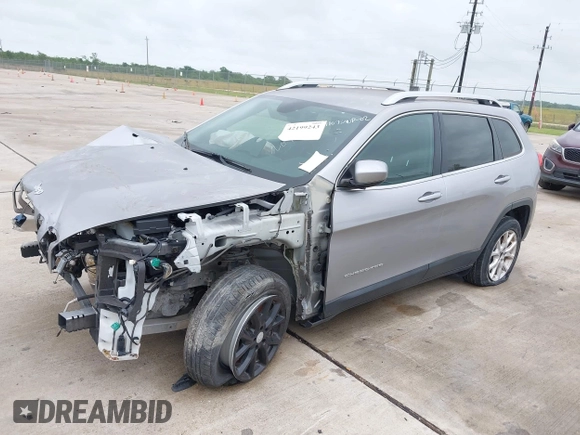 2018 Jeep Cherokee Latitude with VIN 1C4PJLCX7JD558850, listed as a IAAI auction lot 42199243 with 109,780 mi miles. Bid and sale history available at carsss.com. Image 16.