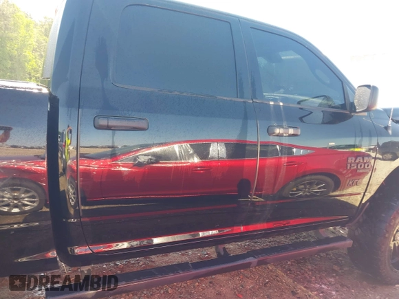 2019 Ram 1500 Tradesman z VIN 1C6RR7KG9KS709945, wystawiony jako IAAI lot #42134420 z przebiegiem 69 846 mil mil oraz . Historia ofert i sprzedaży dostępna na DreamBid. Obrazek 13.
