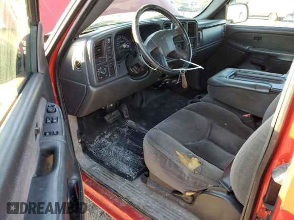 2003 GMC Sierra 2500HD SLE z VIN 1GTHK29U63E338962, wystawiony jako Copart lot #50282165 z przebiegiem 171 252 mil mil oraz Czysty tytuł • Clean title. Historia ofert i sprzedaży dostępna na DreamBid. Obrazek 8.