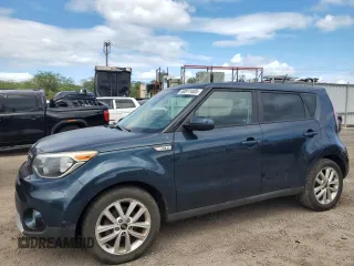 2018 Kia Soul + with VIN KNDJP3A59J7505944, listed as a Copart auction lot 50811405 with 102,451 mi miles and Clean Title. Bid and sale history available at carsss.com. Image 1.