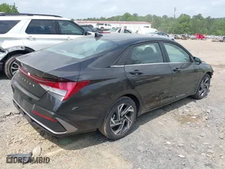 2025 Hyundai Elantra SEL Convenience with VIN KMHLS4DG8SU935070, listed as a IAAI auction lot 42087153 with 2,823 mi miles. Bid and sale history available at carsss.com. Image 4.