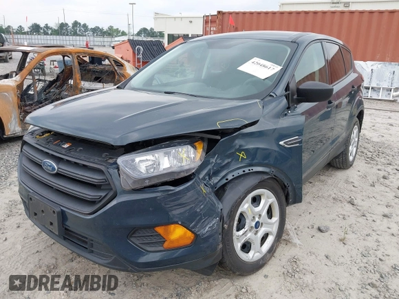 2019 Ford Escape S с VIN 1FMCU0F75KUB83831, выставлен на аукционе IAAI как лот 42048617 с пробегом 164 927 миль миль и . История ставок и продаж доступна на DreamBid. Изображение 6.