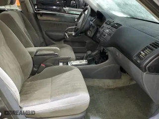 2005 Honda Civic Sdn LX SSRS with VIN 2HGES166X5H560369, listed as a Copart auction lot 89310765 with 135,818 mi miles and Salvage Title. Bid and sale history available at carsss.com. Image 7.