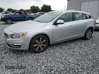 2016 Volvo V60 T5 Drive-E Premier with VIN YV140MEK5G1290897, listed as a Copart auction lot 56421405 with 165,600 mi miles and Clean Title. Bid and sale history available at DreamBid. Image 1.
