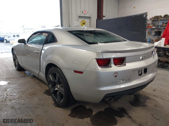2012 Chevrolet Camaro 2LT with VIN 2G1FC1E3XC9119932, listed as a IAAI auction lot 41226291 with 121,553 mi miles. Bid and sale history available at carsss.com. Image 3.