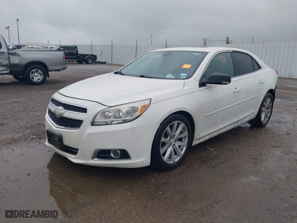 2013 Chevrolet Malibu LT with VIN 1G11E5SA4DF164100, listed as a IAAI auction lot 41615706 with 174,092 mi miles. Bid and sale history available at carsss.com. Image 2.