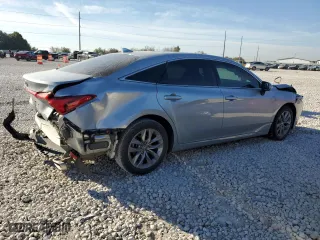 2022 Toyota Avalon XLE with VIN 4T1JZ1FB4NU077717, listed as a Copart auction lot 82772264 with 47,926 mi miles and Salvage Title. Bid and sale history available at carsss.com. Image 3.