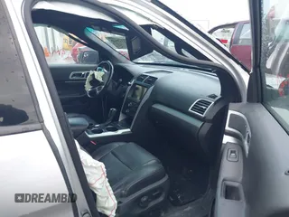 2011 Ford Explorer XLT с VIN 1FMHK7D83BGA50421, выставлен на аукционе IAAI как лот 41110558 с пробегом 206 329 миль миль и . История ставок и продаж доступна на DreamBid. Изображение 5.