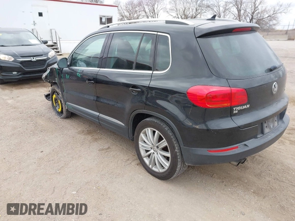 2016 Volkswagen Tiguan S with VIN WVGBV7AX9GW566451, listed as a IAAI auction lot 41393999 with 51,616 mi miles and . Bid and sale history available at DreamBid. Image 3.
