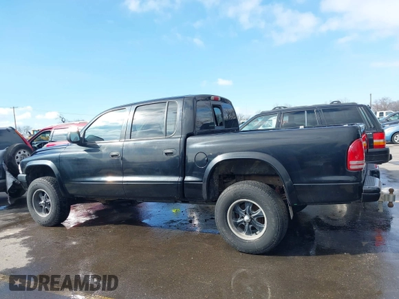2002 Dodge Dakota Sport with VIN 1B7HG38N32S641652, listed as a IAAI auction lot 41621233 with 250,148 mi miles. Bid and sale history available at carsss.com. Image 14.