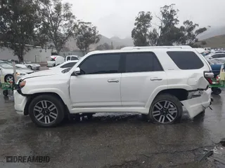 2017 Toyota 4Runner SR5 with VIN JTEBU5JR6H5455629, listed as a IAAI auction lot 41709585 with 76,030 mi miles. Bid and sale history available at carsss.com. Image 14.