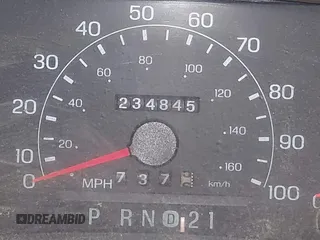 2000 Ford Excursion Limited с VIN 1FMSU43F8YED45694, выставлен на аукционе IAAI как лот 41547949 с пробегом 234 845 миль миль и . История ставок и продаж доступна на DreamBid. Изображение 15.