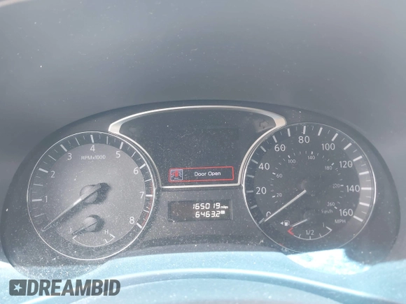 2015 Nissan Pathfinder SL with VIN 5N1AR2MNXFC689849, listed as a IAAI auction lot 42038551 with 165,019 mi miles and . Bid and sale history available at DreamBid. Image 7.