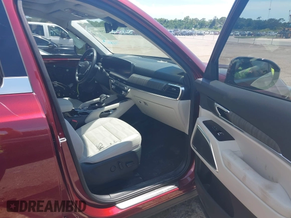 2023 Kia Telluride SX X-Pro with VIN 5XYP5DGC9PG384453, listed as a IAAI auction lot 42556697 with 4,641 mi miles and . Bid and sale history available at DreamBid. Image 5.