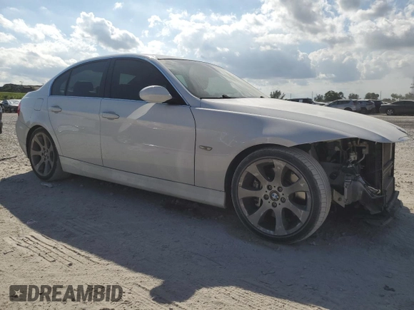 2008 BMW 3 Series 335i with VIN WBAVB77518NM05189, listed as a Copart auction lot 44147355 with 65,560 mi miles and Salvage Title. Bid and sale history available at carsss.com. Image 4.