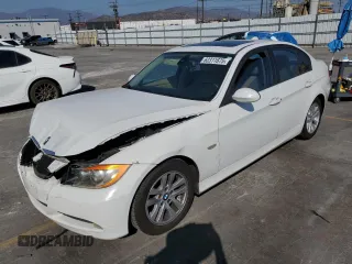 2007 BMW 3 Series 328i with VIN WBAVC53527FZ74813, listed as a Copart auction lot 62311675 with 159,332 mi miles and Salvage title. Bid and sale history available at DreamBid. Image 1.