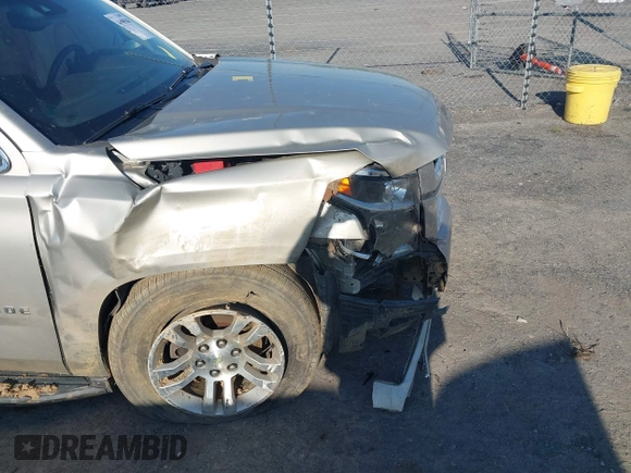 2017 Chevrolet Tahoe LT z VIN 1GNSKBKC1HR233583, wystawiony jako IAAI lot #41985848 z przebiegiem 171 665 mil mil oraz . Historia ofert i sprzedaży dostępna na DreamBid. Obrazek 18.