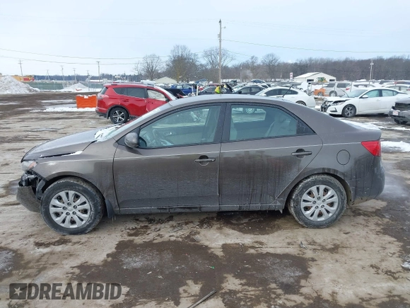 2013 Kia Forte EX with VIN KNAFU4A24D5730361, listed as a IAAI auction lot 41579457 with 89,832 mi miles. Bid and sale history available at carsss.com. Image 15.