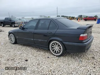 1998 BMW M3 z VIN WBSCD9320WEE09027, wystawiony jako Copart lot #52202055 z przebiegiem 244 452 mil mil oraz Czysty tytuł • Clean title. Historia ofert i sprzedaży dostępna na DreamBid. Obrazek 2.