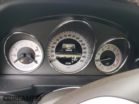 2013 Mercedes-Benz GLK 350 with VIN WDCGG8JB6DG082669, listed as a Copart auction lot 71133114 with 104,959 mi miles and Clean Title. Bid and sale history available at DreamBid. Image 9.