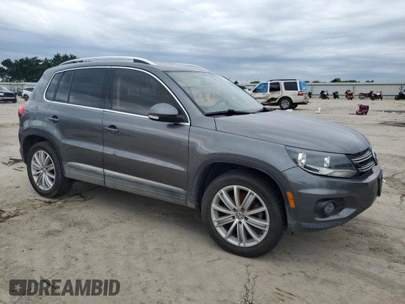 2015 Volkswagen Tiguan R-Line z VIN WVGAV7AX7FW515931, wystawiony jako Copart lot #52606635 z przebiegiem 127 391 mil mil oraz Czysty tytuł • Clean title. Historia ofert i sprzedaży dostępna na DreamBid. Obrazek 4.