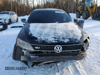 2014 Volkswagen Jetta Sedan SE w/Connectivity with VIN 3VWD07AJ3EM408494, listed as a Copart auction lot 86124904 with 142,115 mi miles and Salvage Title. Bid and sale history available at carsss.com. Image 5.