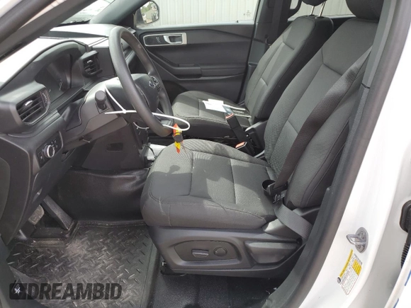 2024 Ford Police Interceptor Utility z VIN 1FM5K8AB6RGA27282, wystawiony jako Copart lot #51690755 z przebiegiem 11 799 mil mil oraz Szkody całkowita. Historia ofert i sprzedaży dostępna na DreamBid. Obrazek 7.