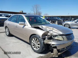 2008 Hyundai Azera Limited with VIN KMHFC46F58A258794, listed as a IAAI auction lot 41717283 with 103,286 mi miles. Bid and sale history available at carsss.com. Image 1.