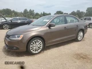 2012 Volkswagen Jetta SEL z VIN 3VWLP7AJ1CM301674, wystawiony jako Copart lot #59000735 z przebiegiem 118 308 mil mil oraz Szkoda całkowita • Salvage title. Historia ofert i sprzedaży dostępna na DreamBid. Obrazek 1.