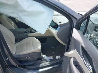 2020 Cadillac XT6 FWD Premium Luxury z VIN 1GYKPCRS9LZ129763, wystawiony jako IAAI lot #42052532 z przebiegiem 57 670 mil mil oraz . Historia ofert i sprzedaży dostępna na DreamBid. Obrazek 5.