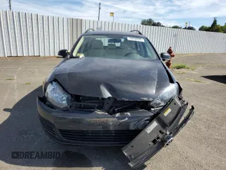 2014 Volkswagen Jetta SportWagen TDI w/Sunroof with VIN 3VWML7AJ3EM627415, listed as a Copart auction lot 70838324 with 101,616 mi miles and Salvage Title. Bid and sale history available at carsss.com. Image 5.