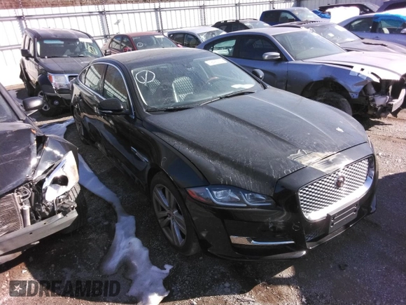 2016 Jaguar XJ Portfolio with VIN SAJWJ2GD8G8V92997, listed as a Copart auction lot 72420774 with 74,934 mi miles and Salvage title. Bid and sale history available at DreamBid. Image 4.