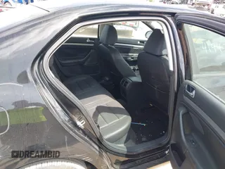 2010 Volkswagen Jetta Limited Edition с VIN 3VWAZ7AJ7AM078474, выставлен на аукционе IAAI как лот 41945264 с пробегом 161 362 миль миль и . История ставок и продаж доступна на DreamBid. Изображение 8.
