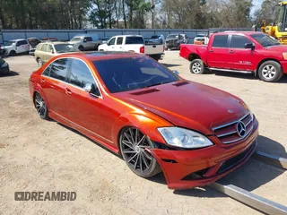2007 Mercedes-Benz S 550 z VIN WDDNG71X27A099064, wystawiony jako IAAI lot #41473129 z przebiegiem 152 671 mil mil oraz . Historia ofert i sprzedaży dostępna na DreamBid. Obrazek 1.
