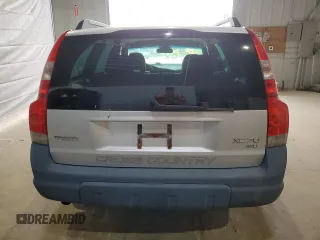 2004 Volvo V70 XC Cross Country with VIN YV1SZ59H141126835, listed as a Copart auction lot 56903735 with 204,583 mi miles and Clean title. Bid and sale history available at DreamBid. Image 6.
