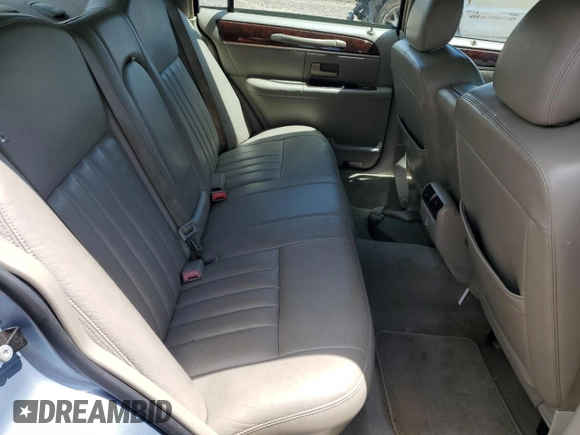 2007 Lincoln Town Car Signature z VIN 1LNHM81V17Y612098, wystawiony jako Copart lot #54874515 z przebiegiem 243 252 mil mil oraz Szkoda całkowita • Salvage title. Historia ofert i sprzedaży dostępna na DreamBid. Obrazek 10.